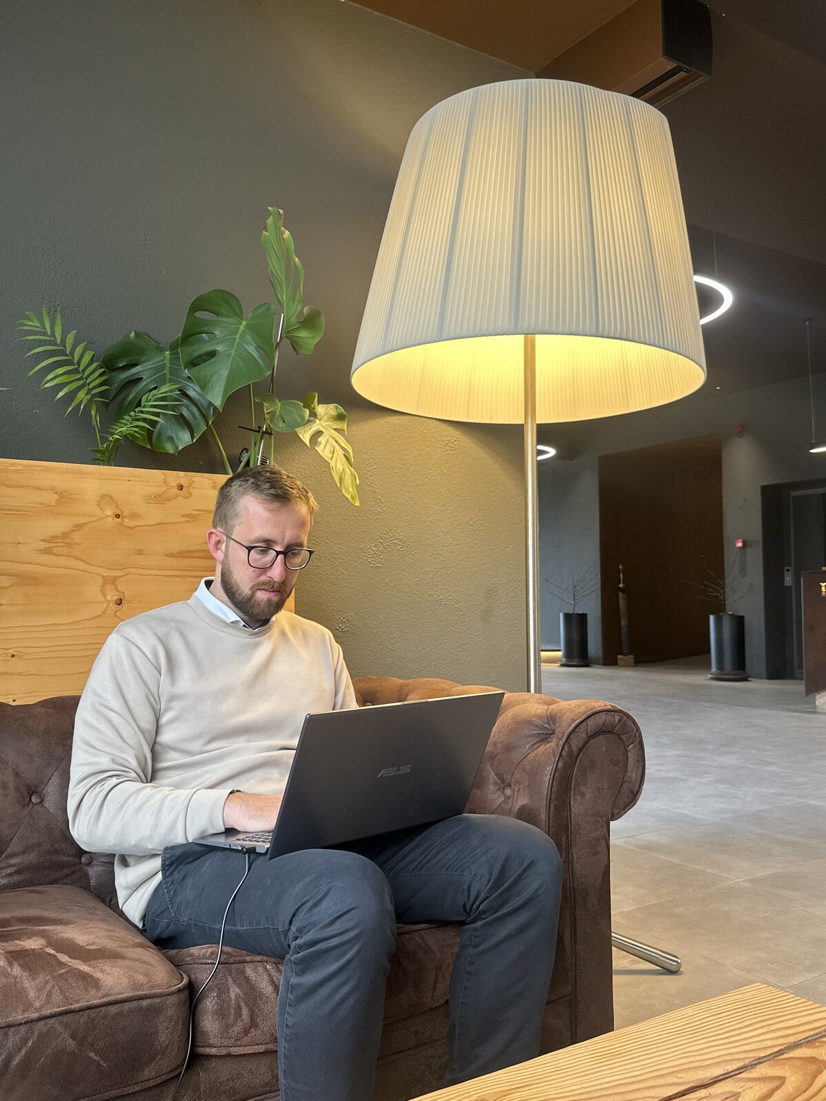 Felix Ebner bei der Online-Beratung